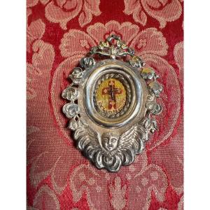 Embossed And Engraved Silver Reliquary Of The Holy Cross Of Our Lord Jesus Christ