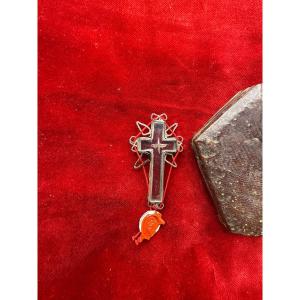 Relique de la Sainte Croix dans un coffret en cuir