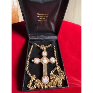 Pectoral Cross In Silver With Cameos Containing The Relic Of The Holy Cross With Its Chain,