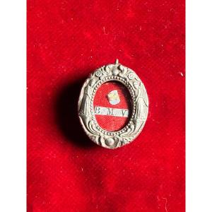 Engraved Silver Reliquary Of The Blessed Virgin Mary 