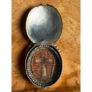 Reliquaire en argent de la Sainte Croix de Notre Seigneur Jésus-Christ  