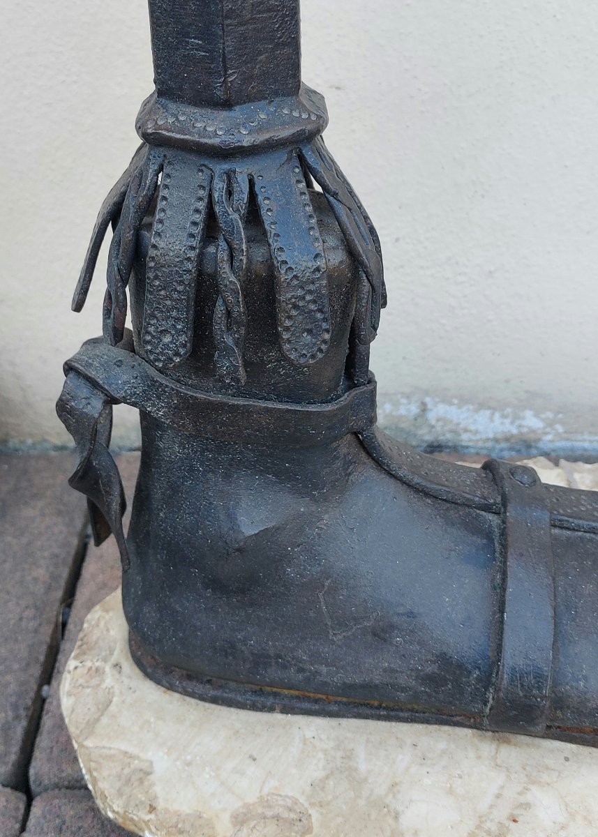 Iron Leg With Caliga And Armour – Decorative Sculptural Element-photo-3