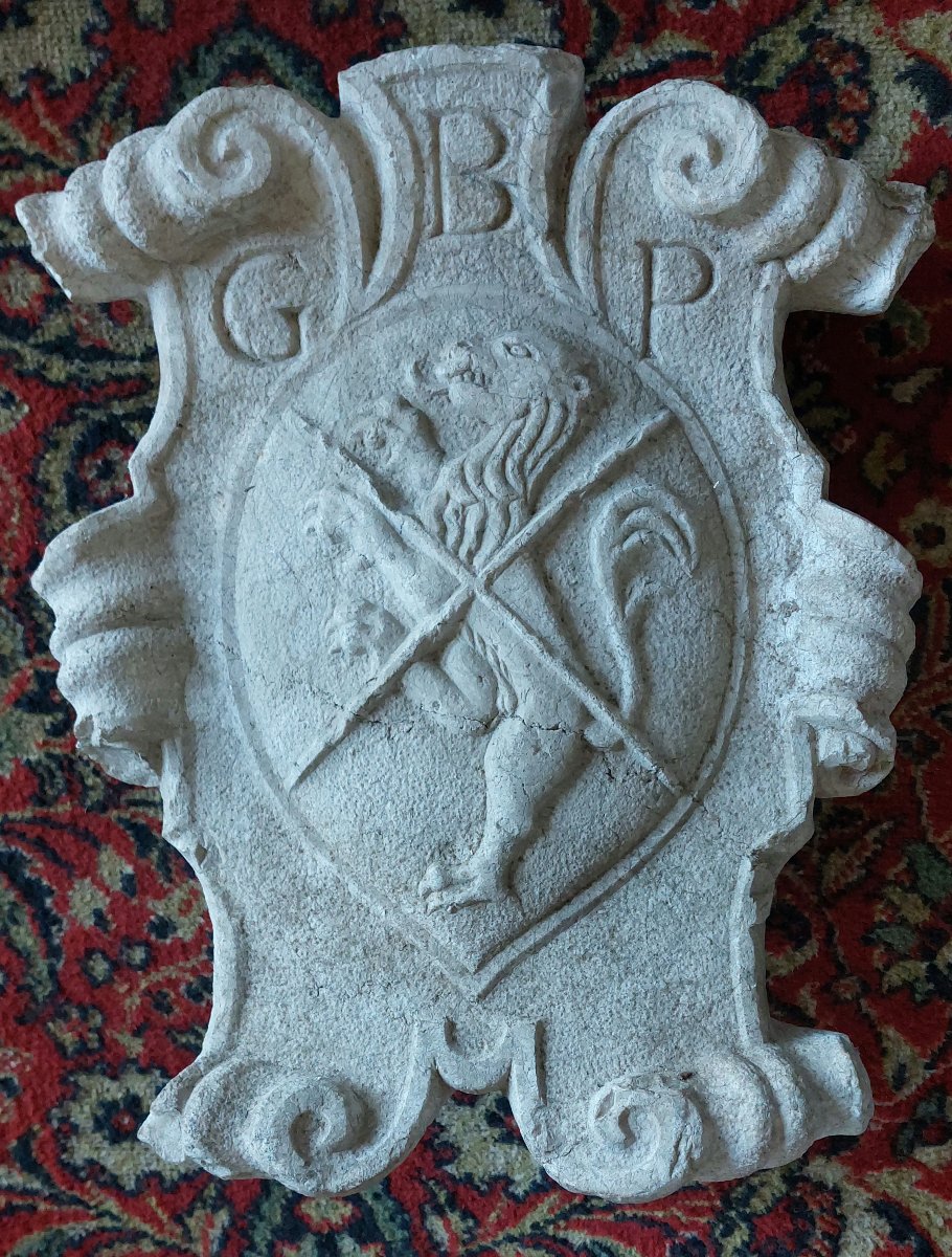 Heraldic Coat Of Arms In Botticino Marble – Baroque Period