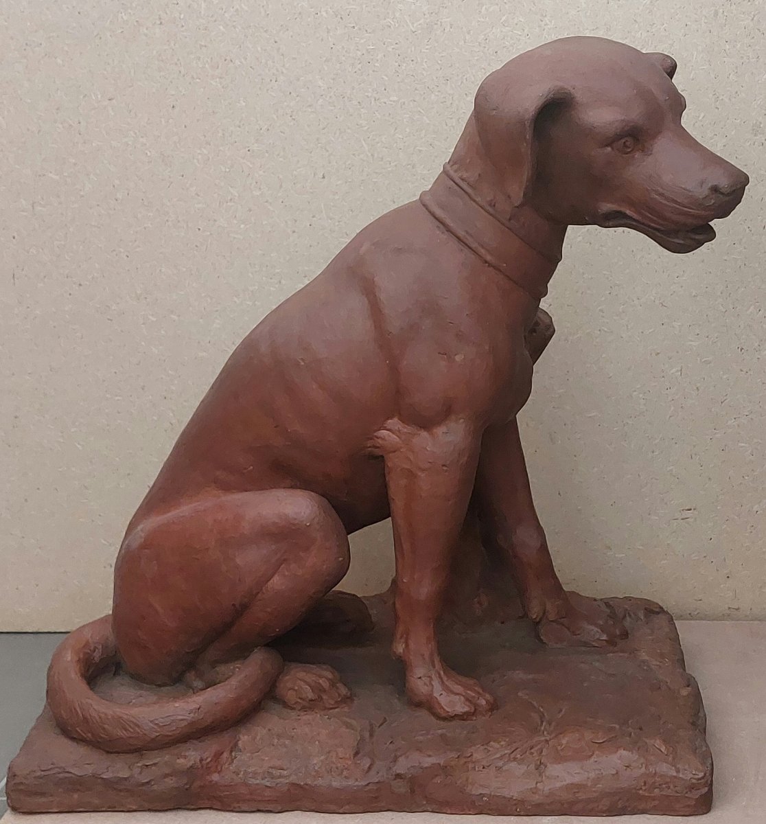 Sculpture du XVIIIe Siècle en Terre Cuite Patinée – Chien de Chasse-photo-4