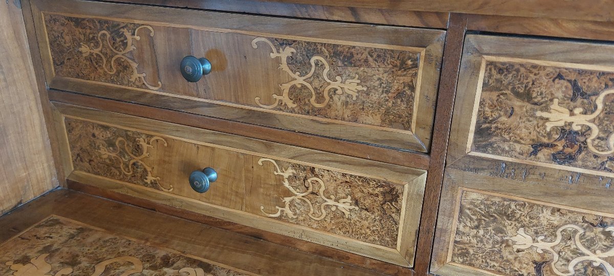 Slant-front Bureau – 18th-century Inlaid Walnut Burl Bureau-photo-3