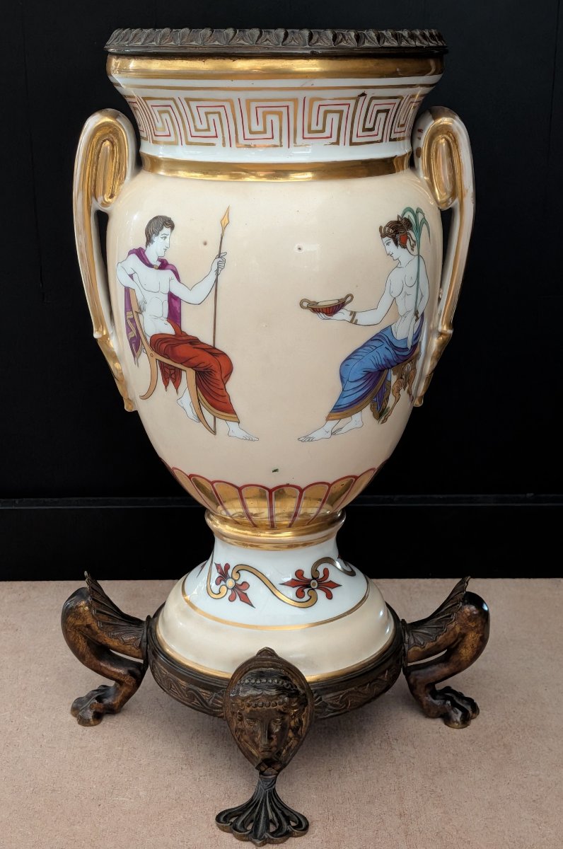 Pair Of Amphora-shaped Vases In Porcelain And Bronze – Neoclassical Style, 19th Century