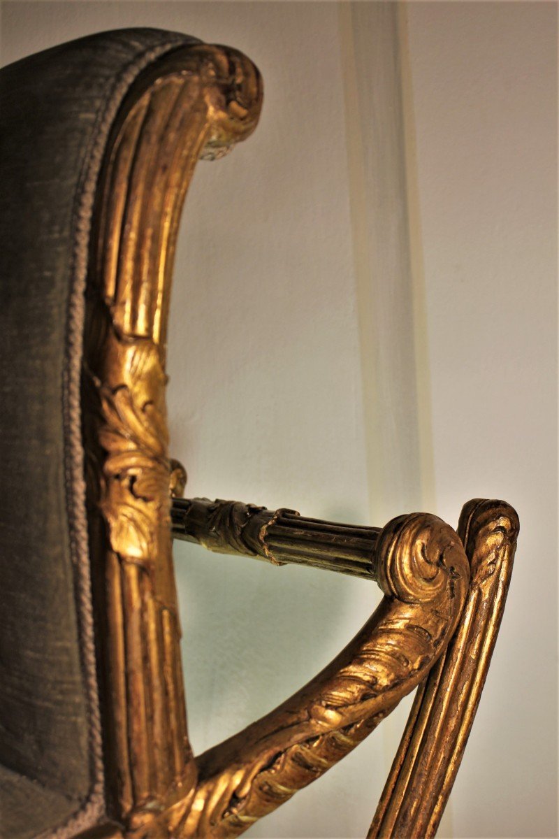 Gilded And Sculpted Rocking Footrest -photo-3