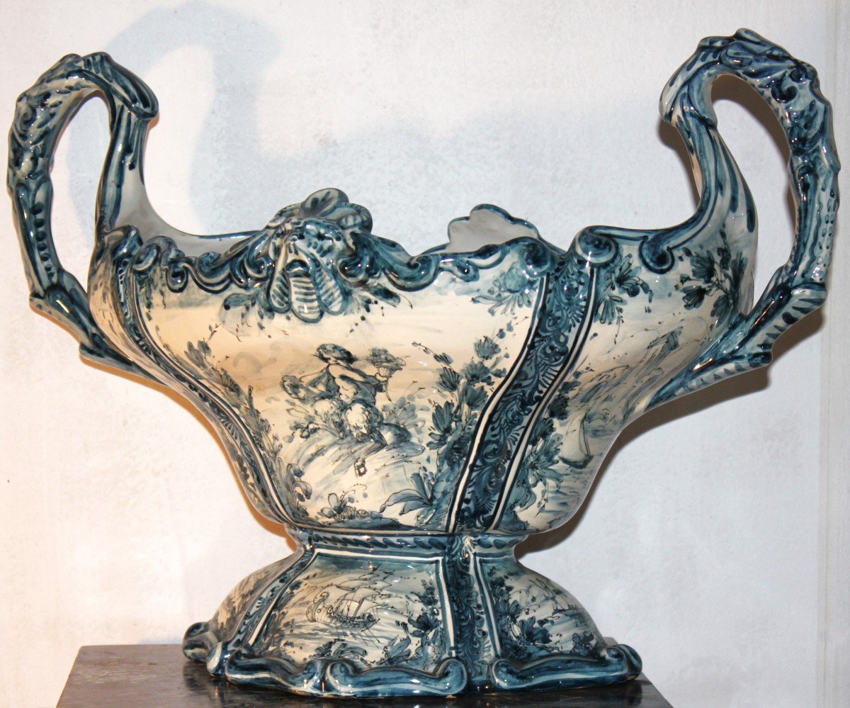Large Decorated Centrepiece - Savona Ceramics