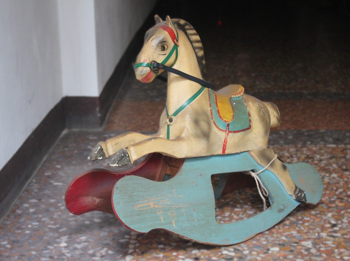Cheval à Bascule, Première Moitié Du XXe Siècle