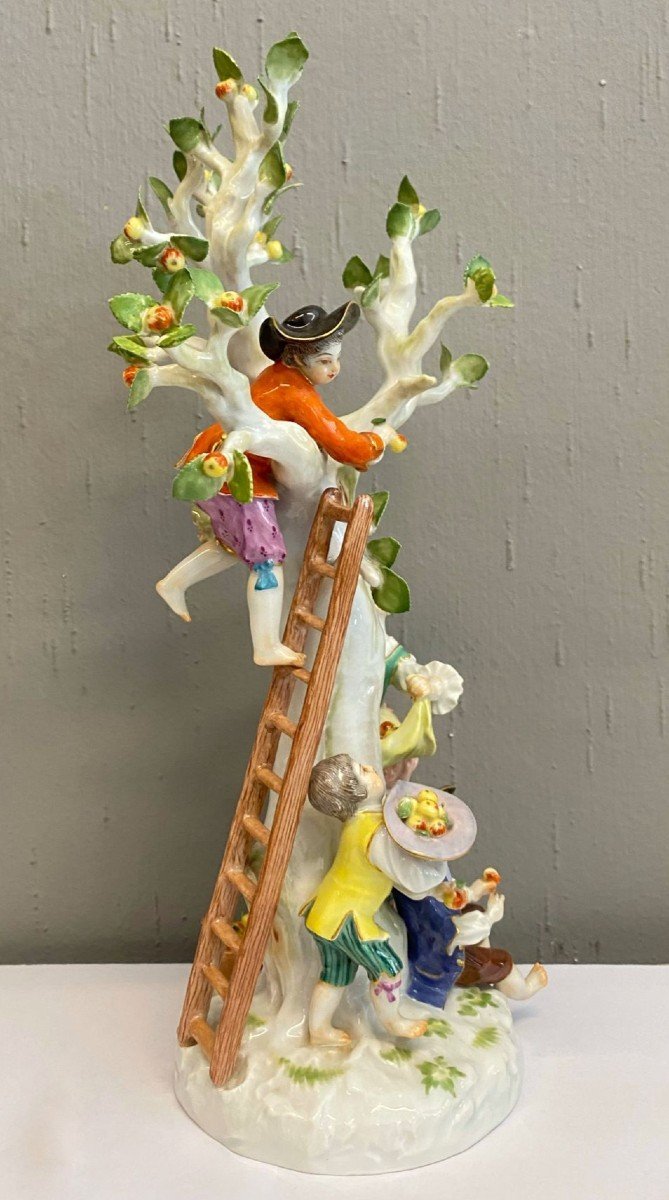 Meissen Porcelain Group Depicting Apple Harvesting-photo-2