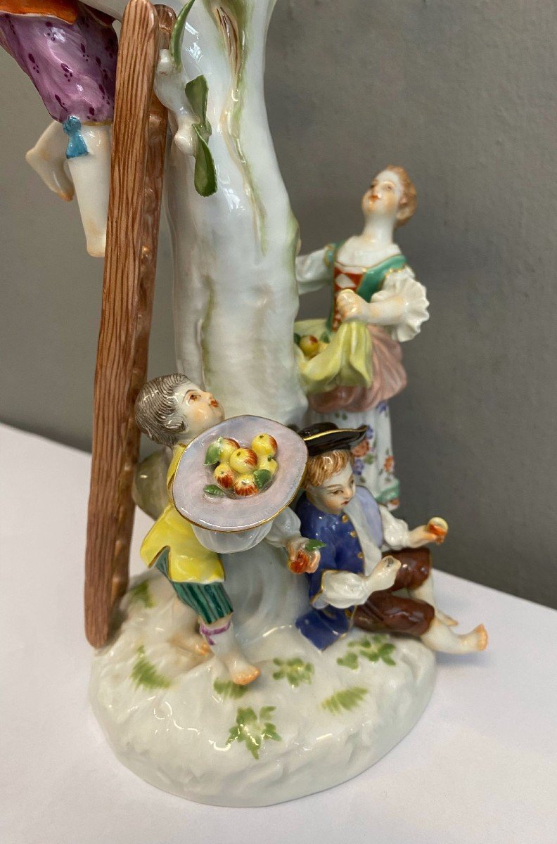 Meissen Porcelain Group Depicting Apple Harvesting-photo-5