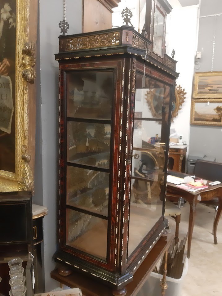 Ébénisterie italienne du XVIII e siècle-photo-6