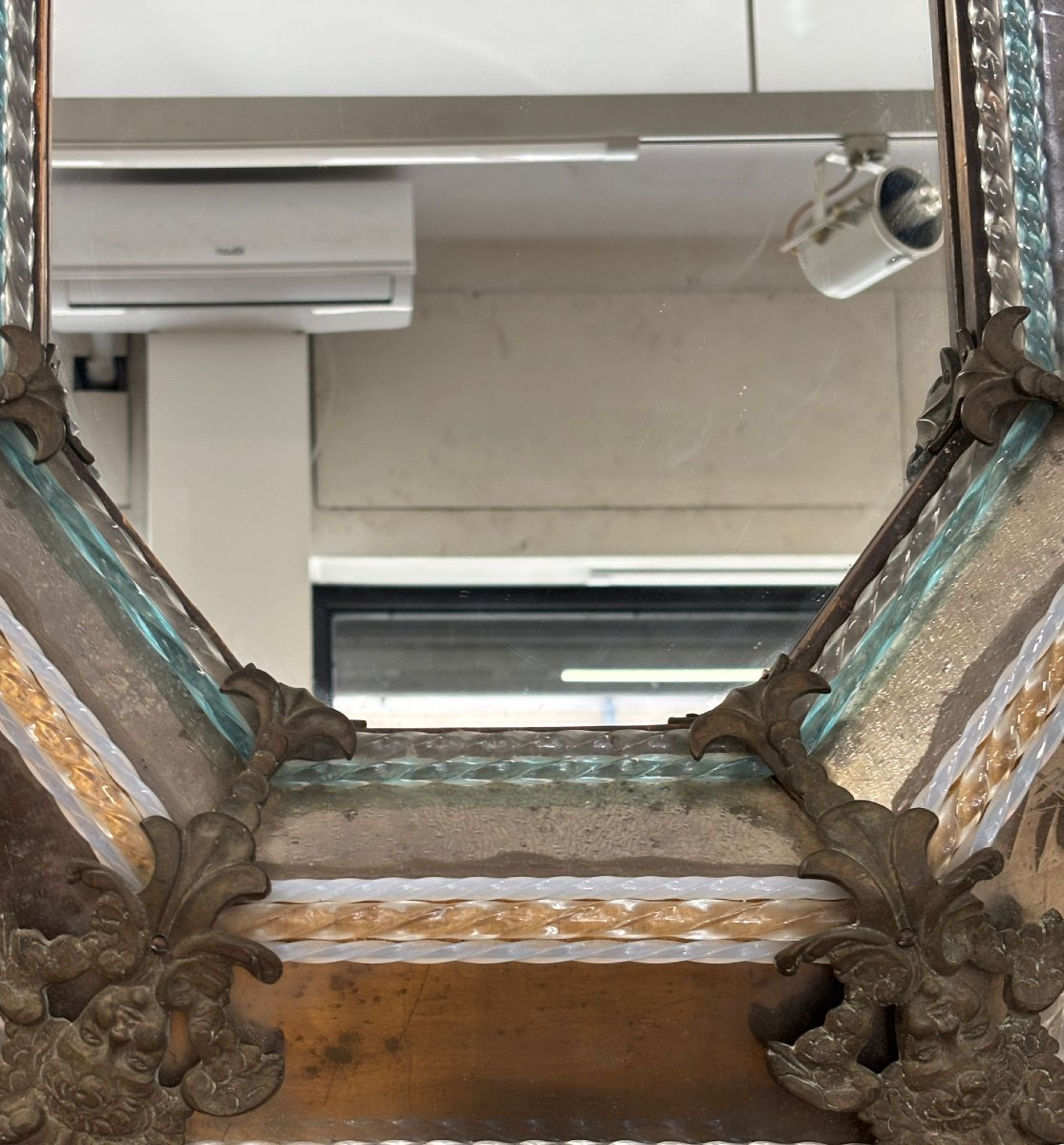 Grand miroir vénitien octogonal en verre gravé et bronze, début du XXe siècle-photo-1