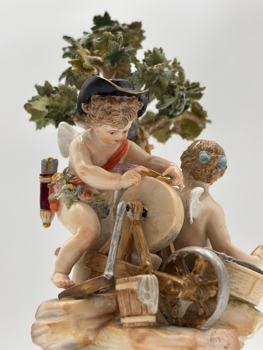 Polychrome Porcelain Group With Cherubs And Tree-photo-4