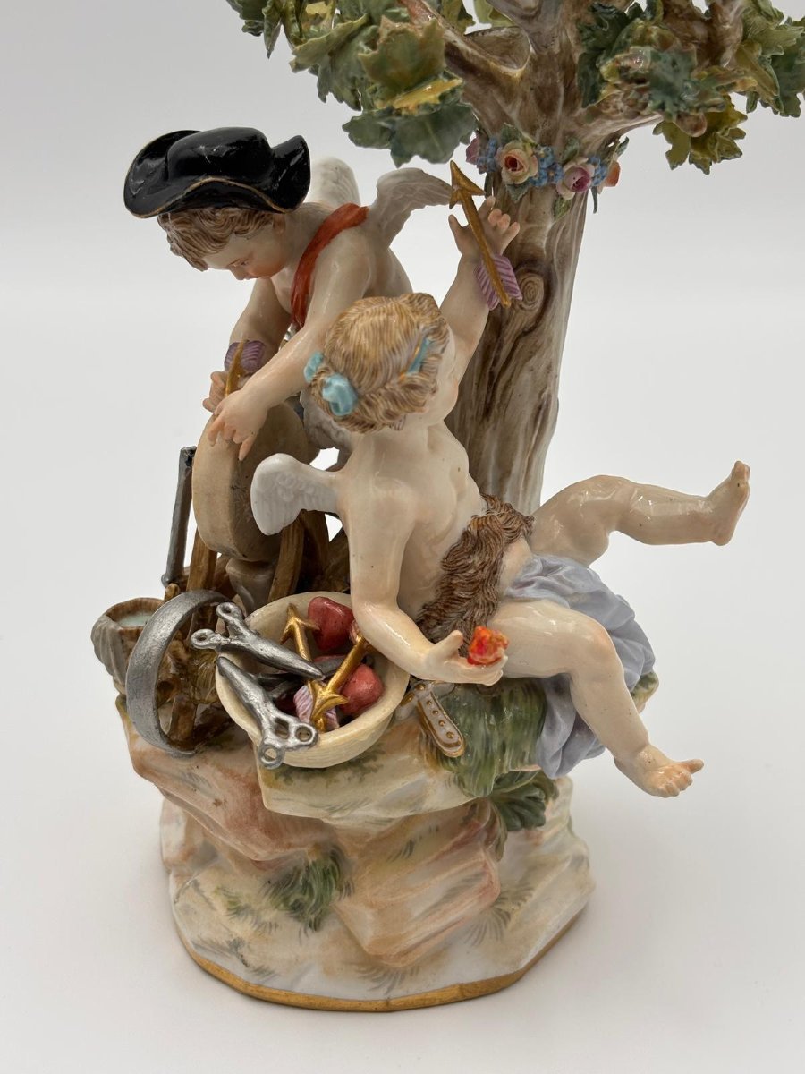 Polychrome Porcelain Group With Cherubs And Tree-photo-2
