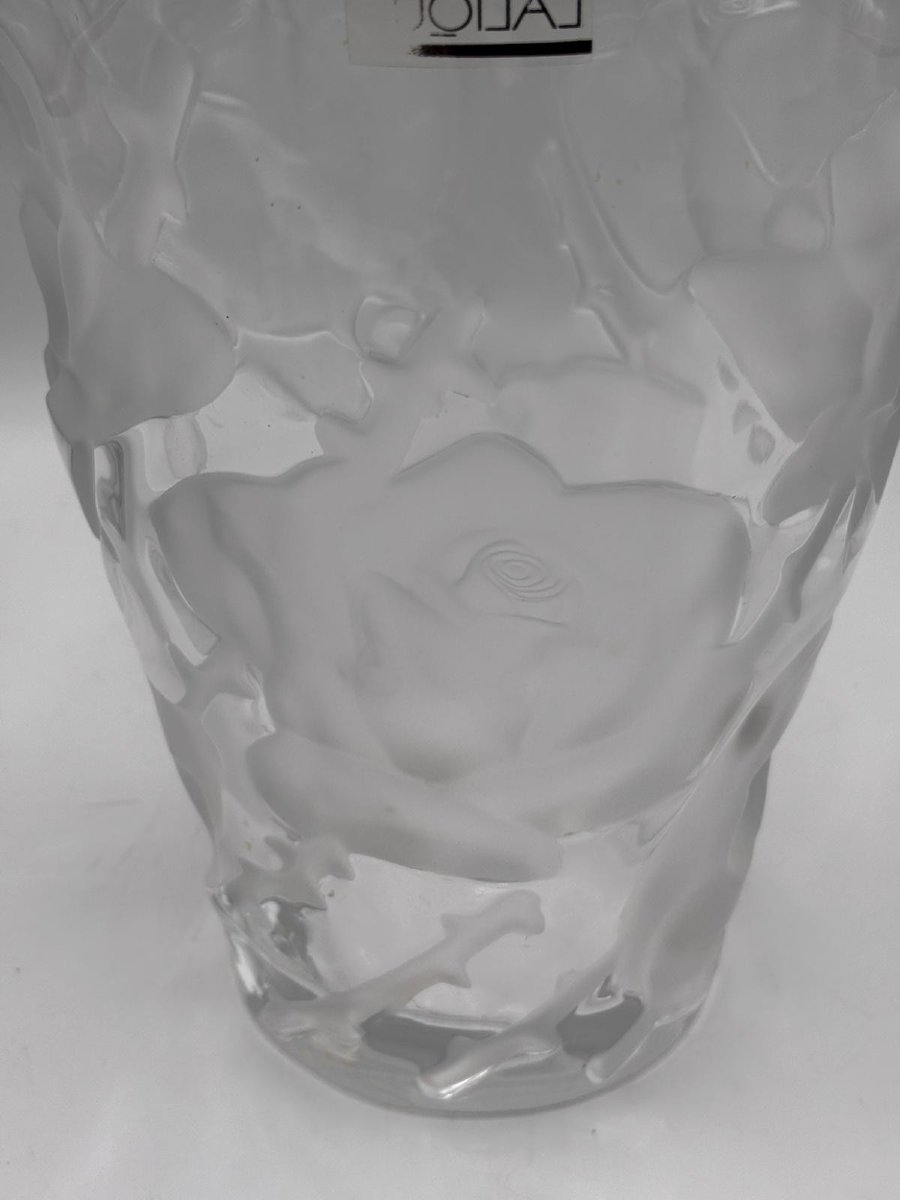 Lalique – “ispahan Rose” Vase In Satin Crystal-photo-2