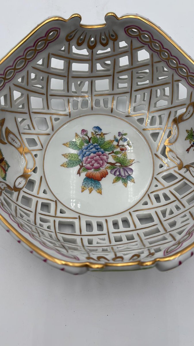 Panier ajouré en porcelaine de Herend,  Hongrie, seconde moitié du XXe siècle.-photo-8