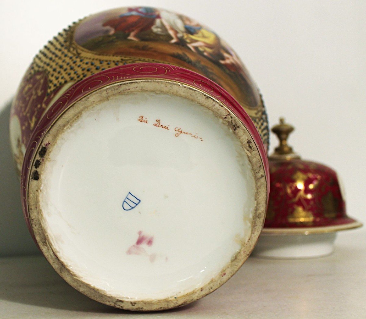 Large Vienna Porcelain Potiche-photo-2