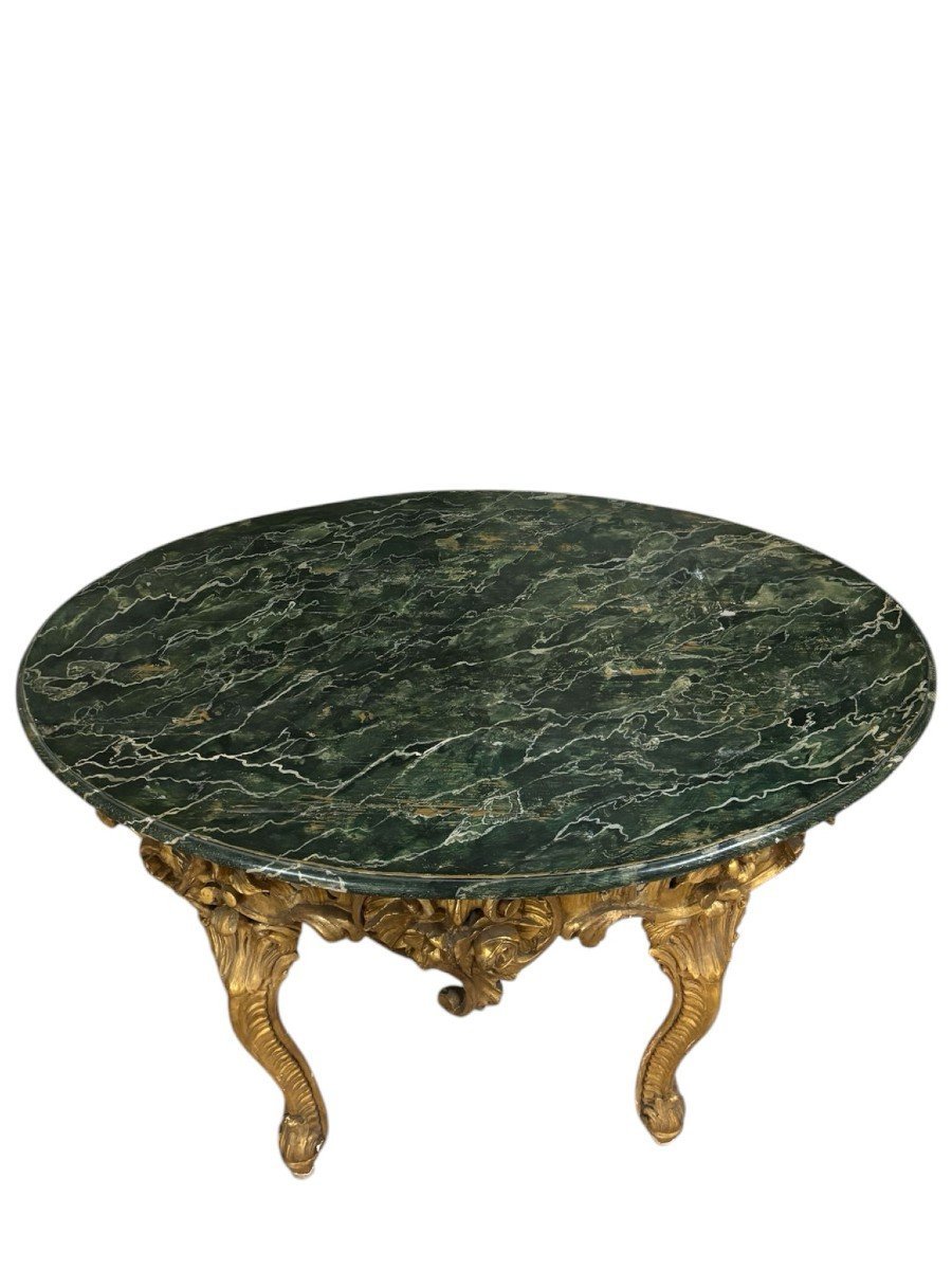 Table basse de style Louis XV en or pur