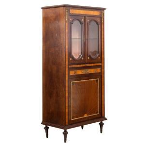 Late 19th-century English Furniture, Display Cabinet