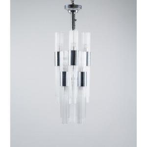 Venini, suspension à 12 lumières, fabriquée à Murano, Italie, 1970.