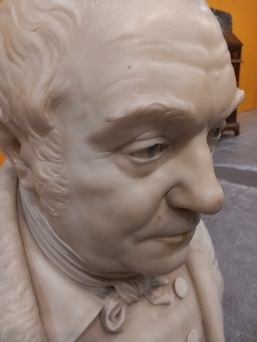 Buste de noble en marbre blanc de Carrare  -photo-3
