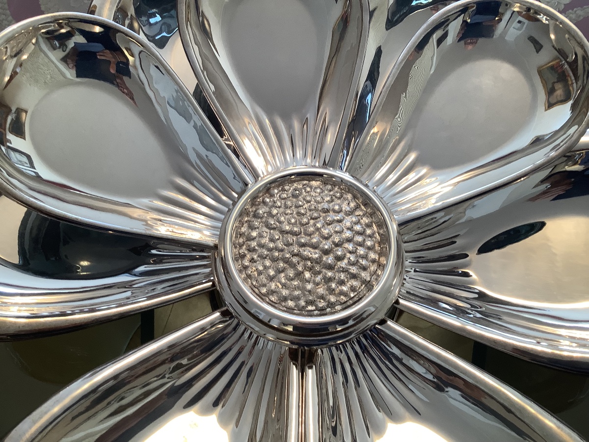 Silver Lotus Flower Centerpiece By Broggi Milano-photo-4