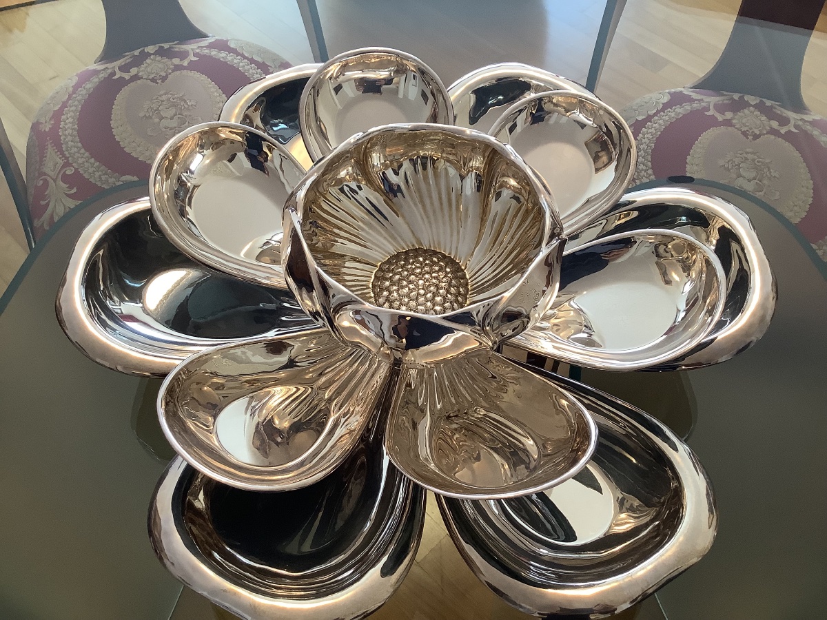 Silver Lotus Flower Centerpiece By Broggi Milano