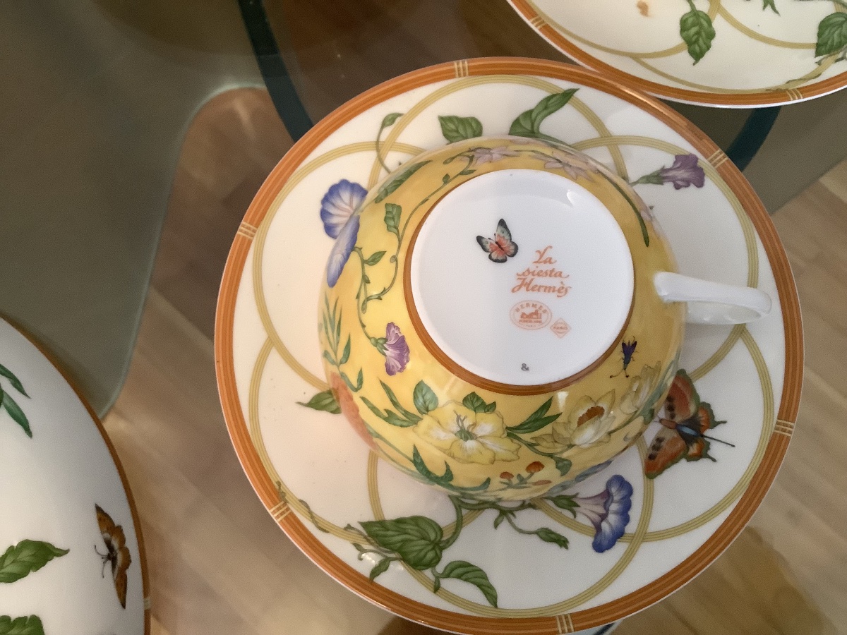 Service en porcelaine fine Herme’s compose’ de 39 piece Ep XX siecle-photo-2