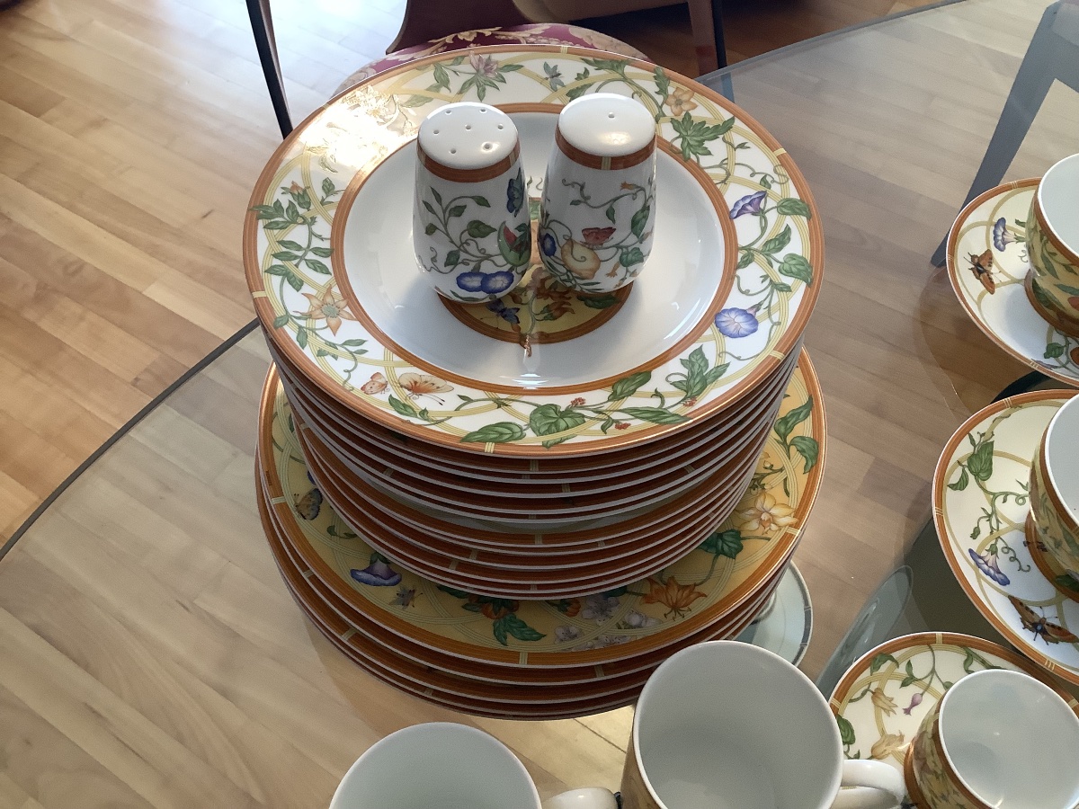 Service en porcelaine fine Herme’s compose’ de 39 piece Ep XX siecle-photo-5
