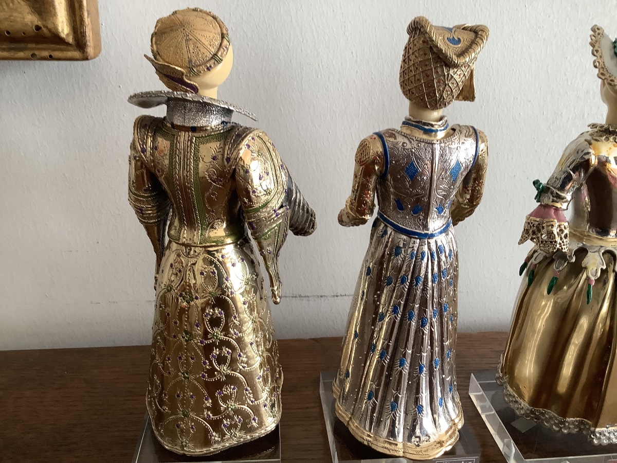 Four Silver And Gold Sculptures Depicting The History Of Ancient Fashion, 20th Century, Italy-photo-2