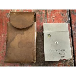 Microcalculatrice avec etui en cuir  Italie Ep 1950