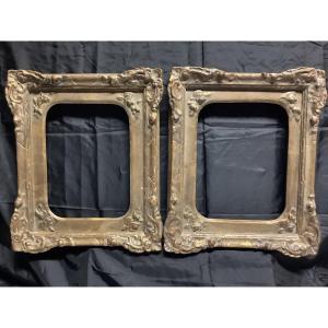 Paire de cadres sculpte’s et dore’s a’ motifs floraux Ep XXe siecle