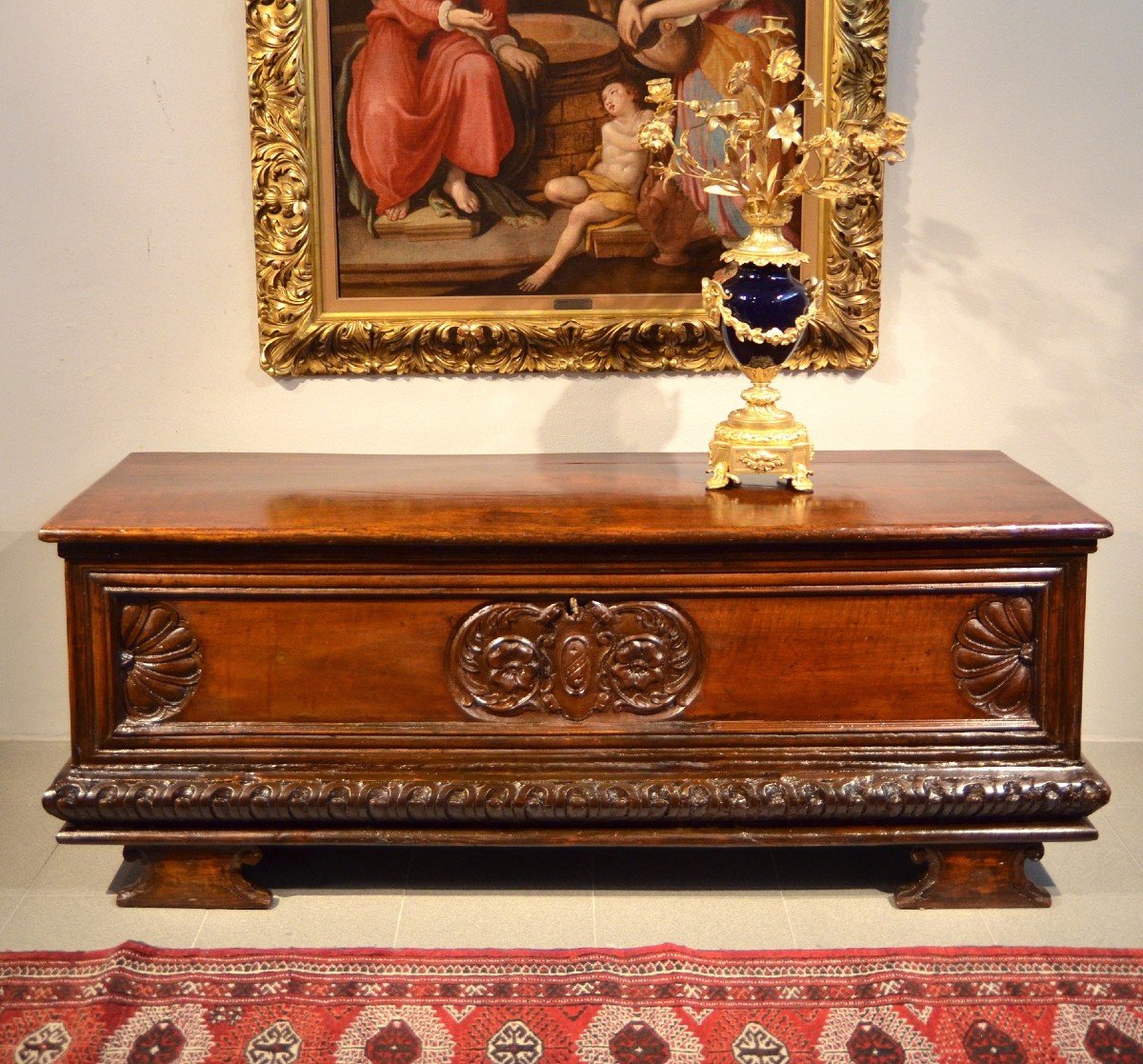 Italian Chest In Carved Walnut Wood, Lombardy (bergamum) Seventeenth Century-photo-2