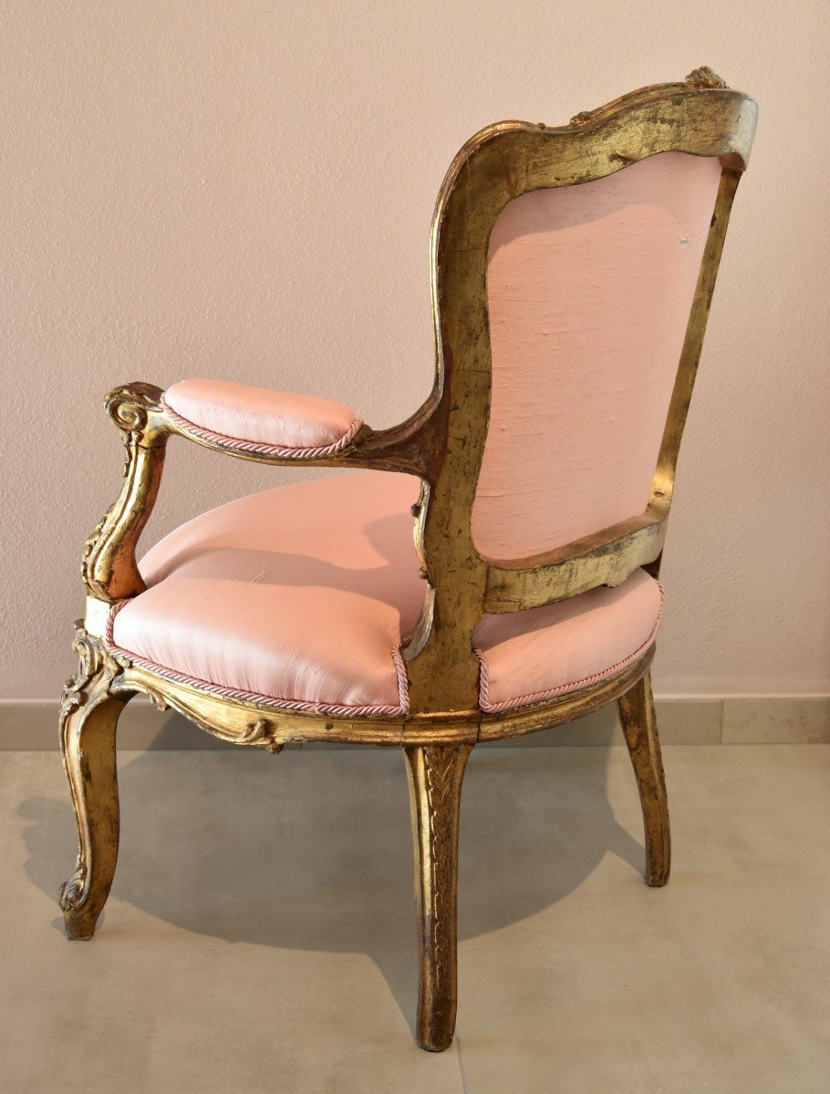 Paire De Fauteuils Rococo En Bois Sculpté Et Doré, France XVIIIe Siècle-photo-3