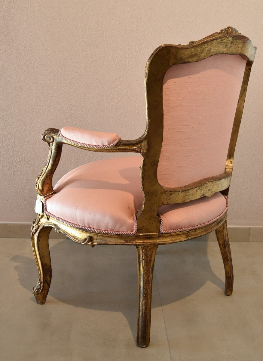 Paire De Fauteuils Rococo En Bois Sculpté Et Doré, France XVIIIe Siècle-photo-4