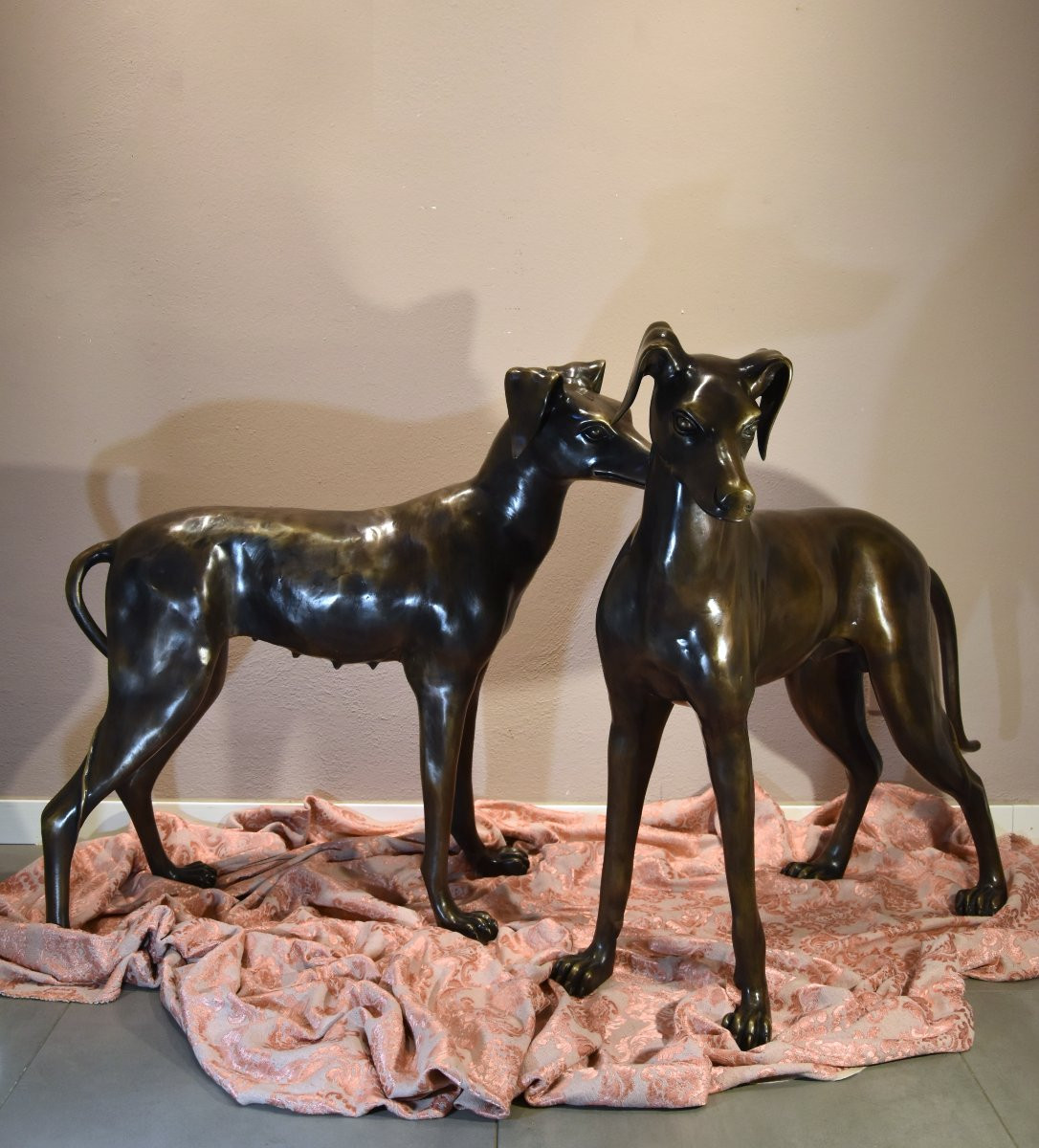 Paire de lévriers Art Déco en bronze,  France XXe siècle-photo-3