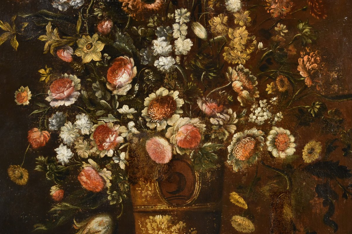 Andrea Scacciati (florence 1642-1710)  Composition Of Flowers Within Embossed Vase  (2 Of 3)-photo-2
