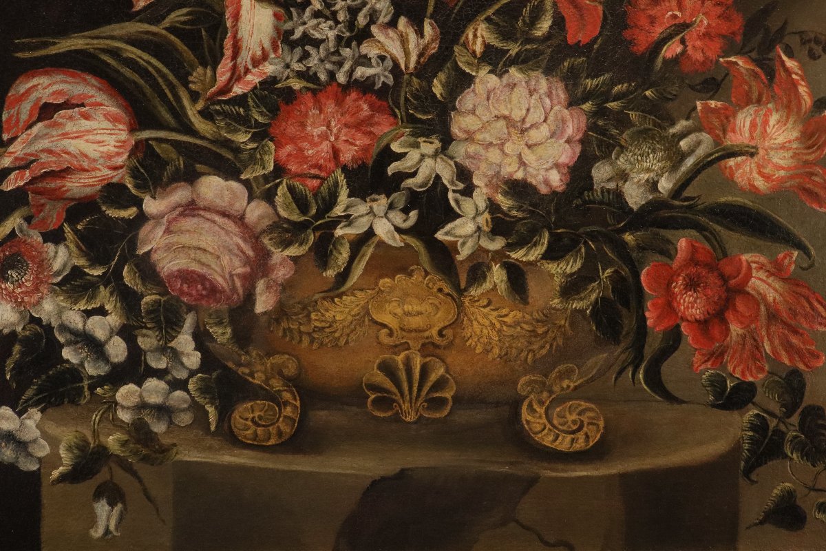 Maître des vases à grotesques (Rome XVIIe siècle), Composition florale-photo-3
