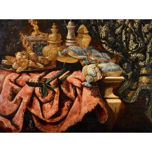 Antonio Tibaldi (Rome, vers 1633 - 1684), Nature morte avec objets précieux, tissus brodés...