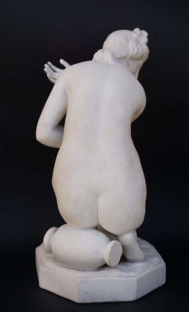 19th Crouching Venus Neoclassical Bisque Sculpture -photo-4