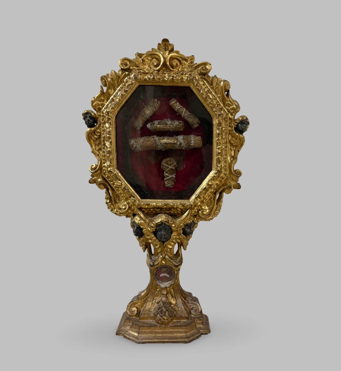 17th Imposing Gilt Wood Italian Reliquary With Six Relics-photo-3