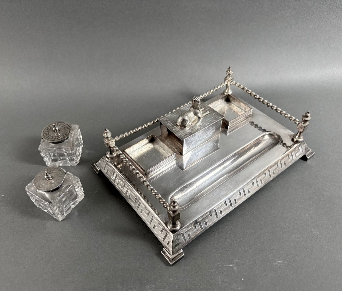 Encrier Art Déco dans le gout Néo-Égyptien Métal Argenté Cristal -photo-2