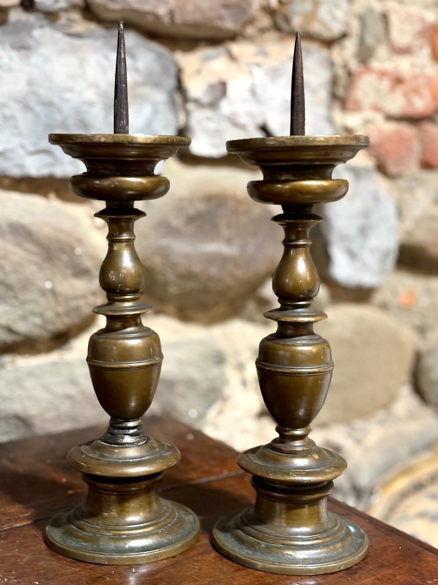 Paire de Pique-cierges Candélabres en Bronze Baroque Toscane 17éme 