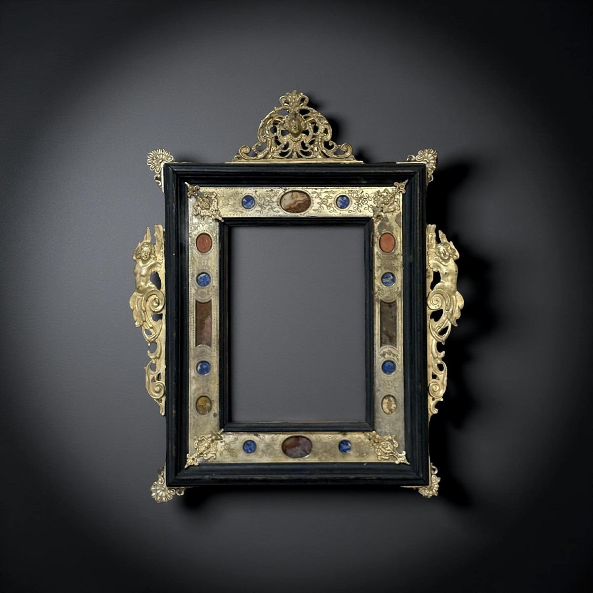 Cadre Grand Tour Marqueterie de Pierre Dure et Bronze Doré Roma 18éme