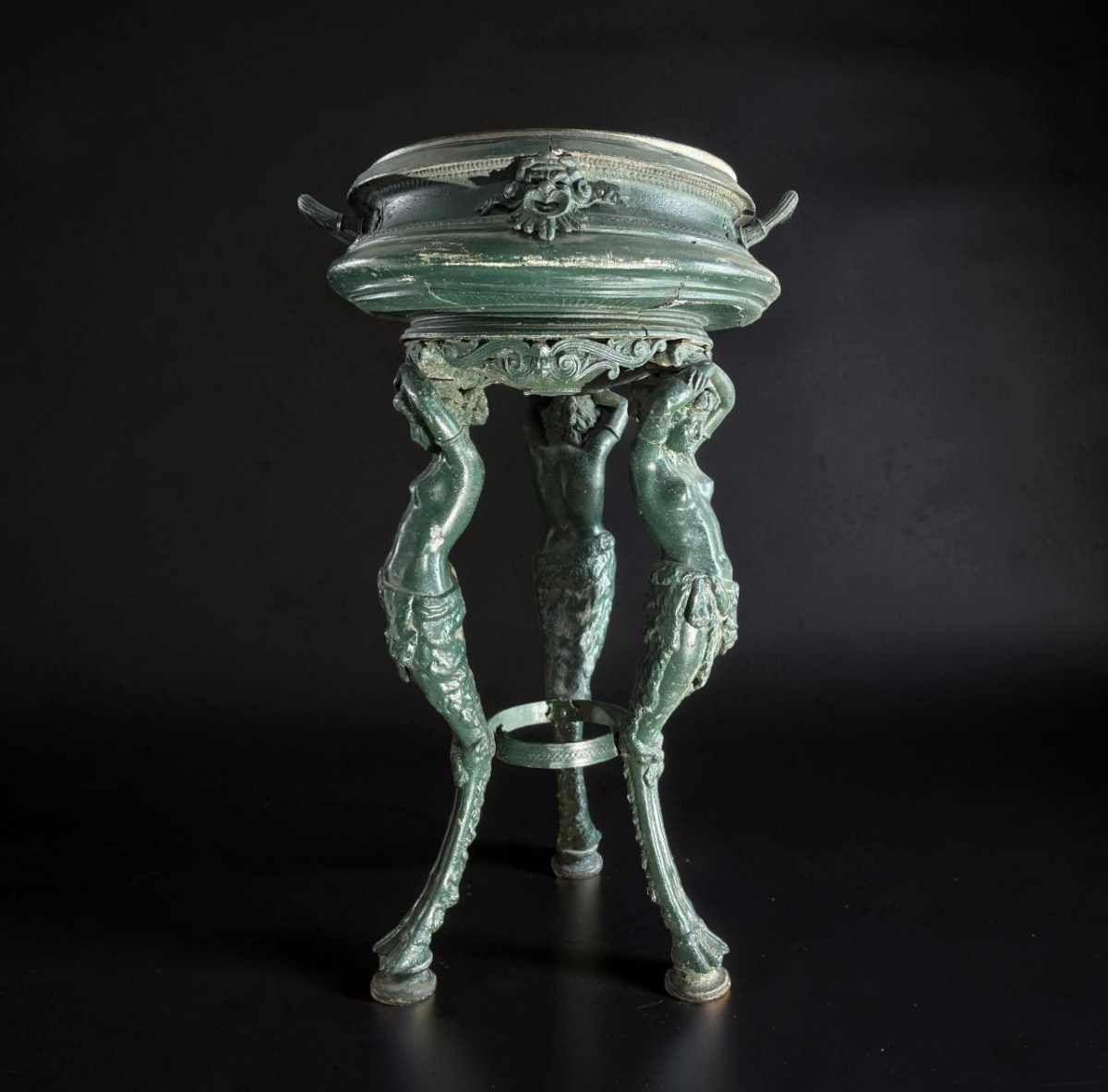 Rare Jardinière à Tripode avec Caryatides, Fonderie d'Art Parisienne, 19éme