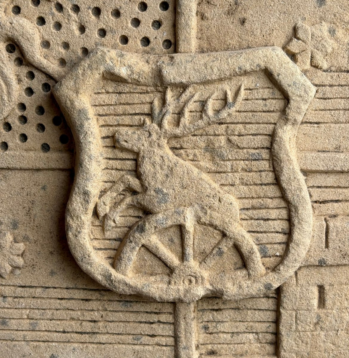 Armoiries Héraldiques Blason en Pierre avec Aigle, fin du XVIIe siècle-photo-1