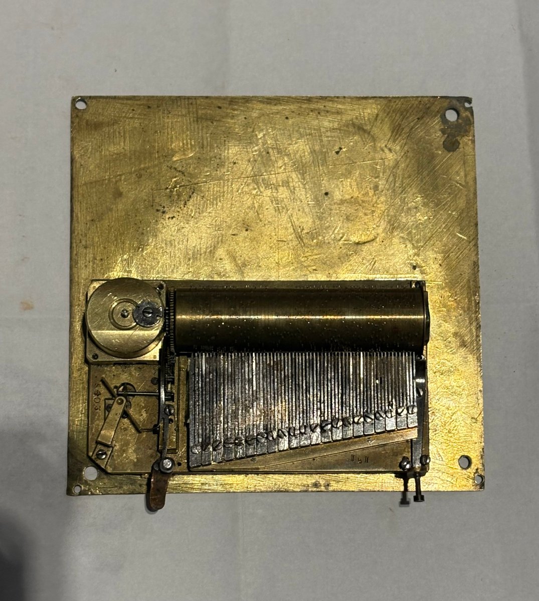Miroir Charles X Bronze Doré Cristal Taillé à Système Musical circa 1820-photo-4