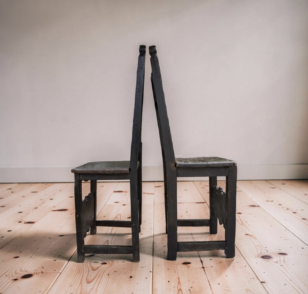 Pair Of 17th-century Lombard Fratine Chairs-photo-4