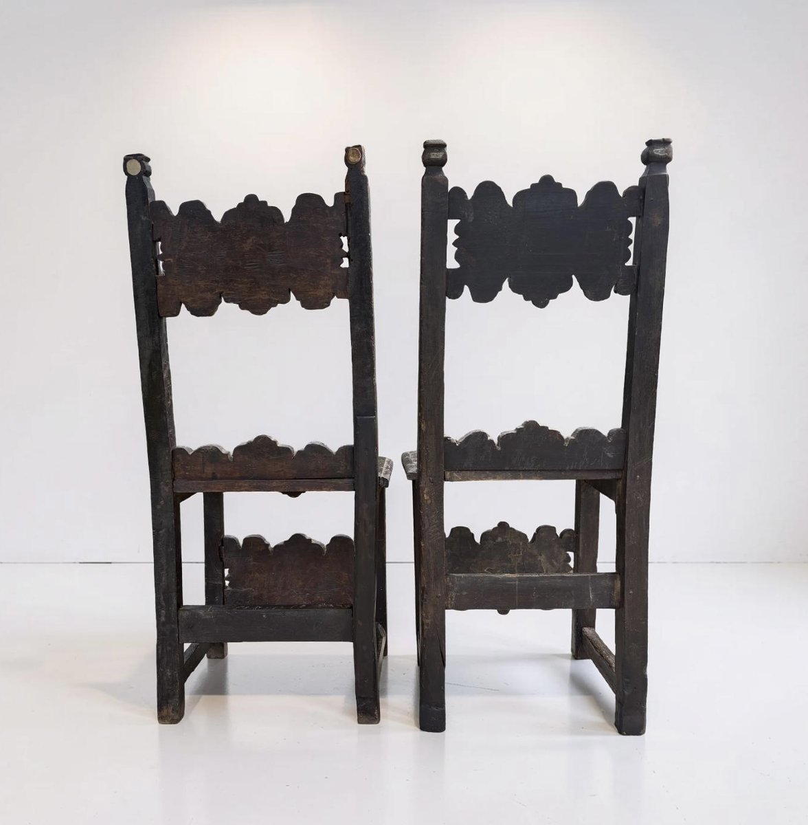 Pair Of 17th-century Lombard Fratine Chairs-photo-2